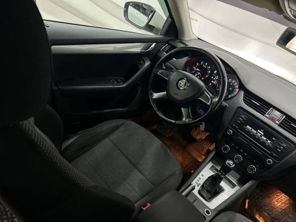 Skoda Octavia III (A7) с пробегом 2014 года, цена 969 000 рублей, 232700 км, лифтбек, Автокод Объявления