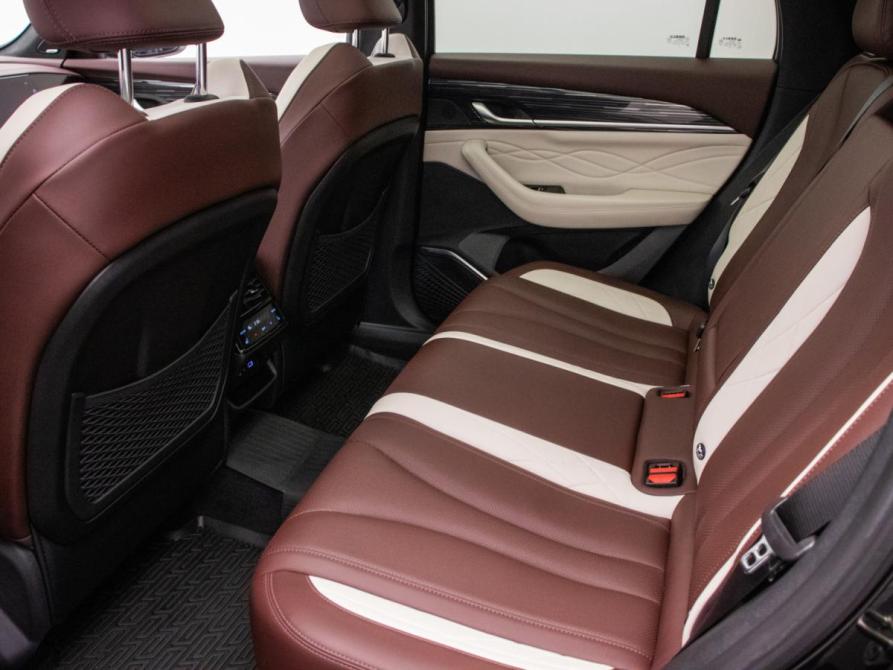 Geely Monjaro I Москва  - изображение 11