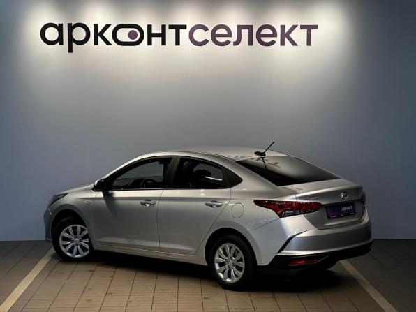 Hyundai Solaris II Рестайлинг с пробегом 2021 года, цена 1 550 000 рублей, 102752 км, седан, Автокод Объявления