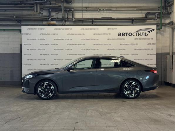 Changan Lamore с пробегом 2024 года, цена 2 089 000 рублей, 15433 км, седан, Автокод Объявления