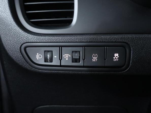 Kia Rio IV с пробегом 2020 года, цена 1 549 000 рублей, 42000 км, седан, Автокод Объявления