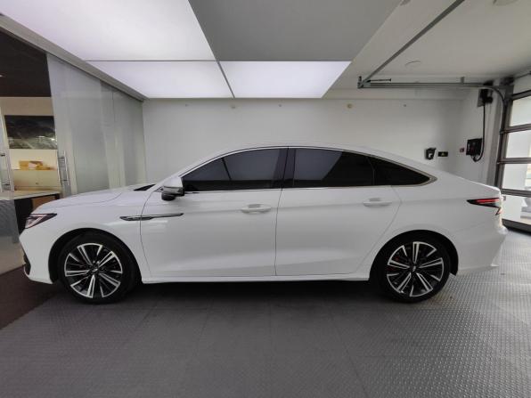 Chery Arrizo 8 с пробегом 2023 года, цена 2 049 000 рублей, 58600 км, седан, Автокод Объявления