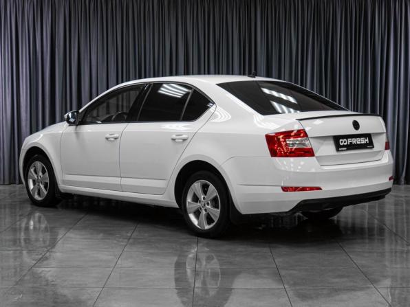 Skoda Octavia III (A7) с пробегом 2016 года, цена 1 599 000 рублей, 122156 км, лифтбек, Автокод Объявления