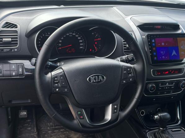 Kia Sorento II Рестайлинг с пробегом 2017 года, цена 1 550 000 рублей, 352129 км, внедорожник, Автокод Объявления