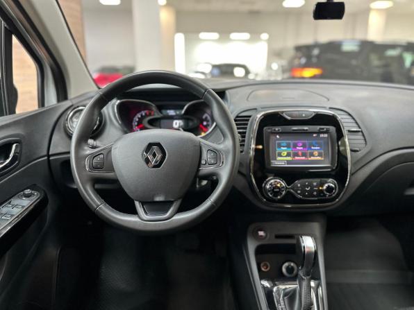 Renault Kaptur I с пробегом 2018 года, цена 1 590 000 рублей, 105000 км, внедорожник, Автокод Объявления