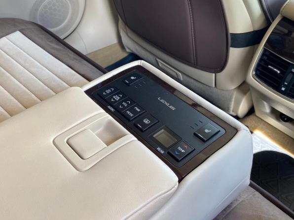 Lexus ES VI с пробегом 2012 года, цена 2 200 000 рублей, 178334 км, седан, Автокод Объявления