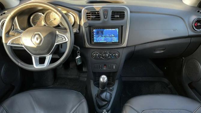 Renault Sandero II Рестайлинг с пробегом 2019 года, цена 790 000 рублей, 294236 км, хэтчбек, Автокод Объявления