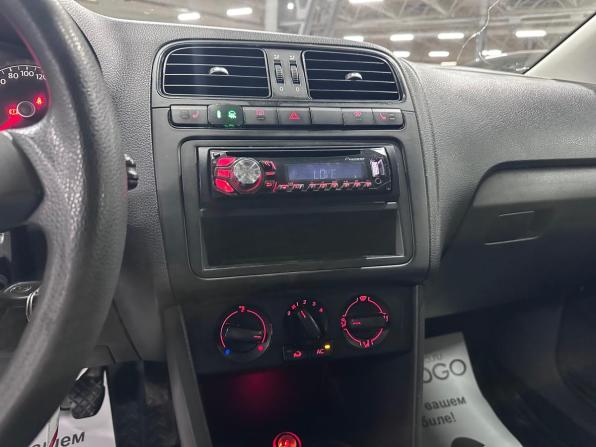 Volkswagen Polo V с пробегом 2011 года, цена 735 000 рублей, 136337 км, седан, Автокод Объявления