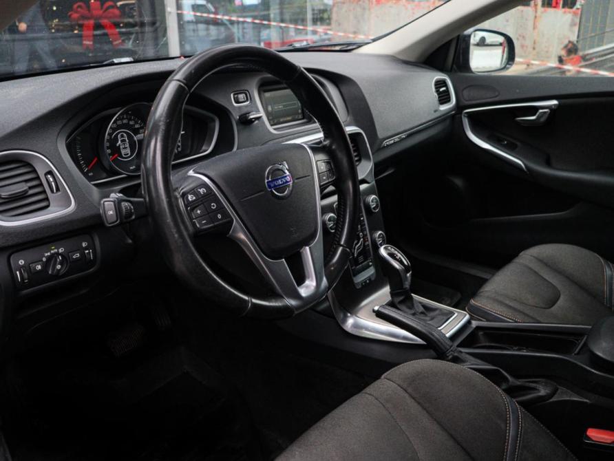 Volvo V40 II Москва  - изображение 13