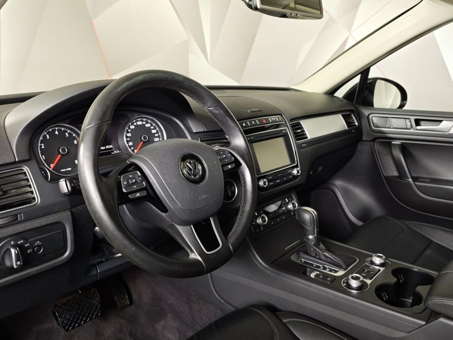 Volkswagen Touareg II Рестайлинг Москва  - изображение 19