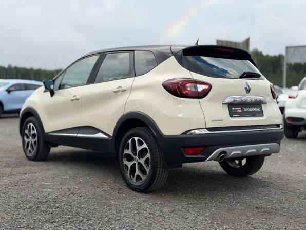 Renault Kaptur I с пробегом 2018 года, цена 1 335 000 рублей, 97723 км, внедорожник, Автокод Объявления