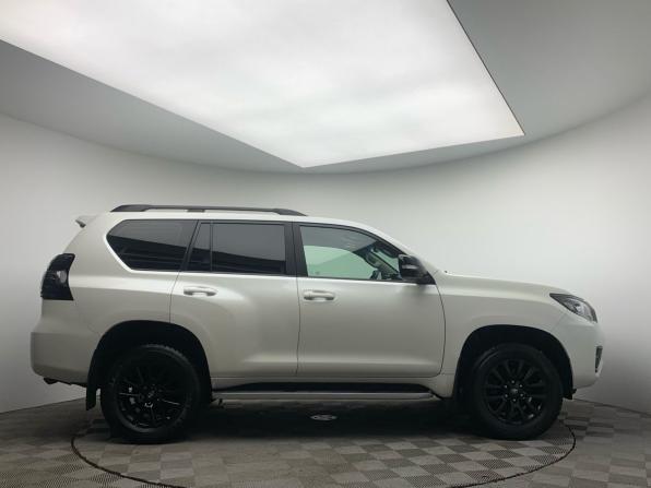 Toyota Land Cruiser Prado 150 Series Рестайлинг 3 с пробегом 2020 года, цена 6 349 000 рублей, 57867 км, внедорожник, Автокод Объявления