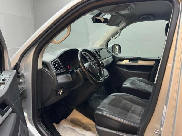 Volkswagen Multivan T6 с пробегом 2016 года, цена 3 847 000 рублей, 178000 км, минивэн, Автокод Объявления
