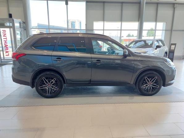 Mitsubishi Outlander III Рестайлинг 3 с пробегом 2022 года, цена 2 712 000 рублей, 113682 км, внедорожник, Автокод Объявления