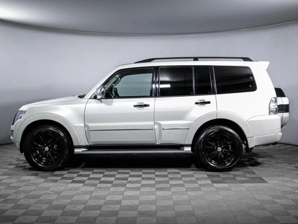 Mitsubishi Pajero IV Рестайлинг 2 с пробегом 2019 года, цена 3 575 000 рублей, 48523 км, внедорожник, Автокод Объявления