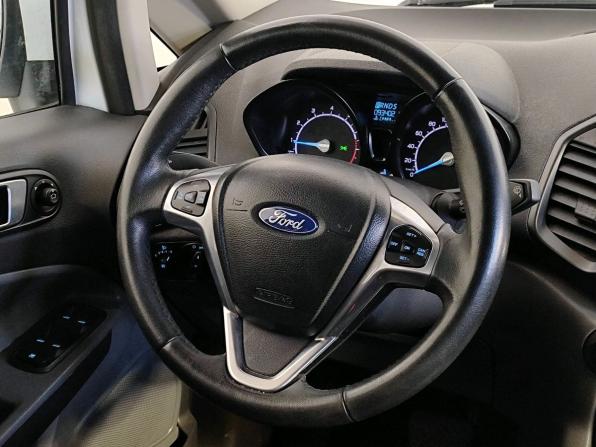 Ford EcoSport II с пробегом 2015 года, цена 979 000 рублей, 93400 км, внедорожник, Автокод Объявления