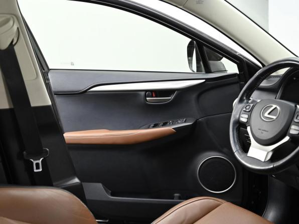 Lexus NX I с пробегом 2015 года, цена 2 599 000 рублей, 134000 км, внедорожник, Автокод Объявления