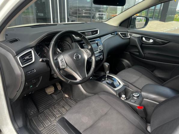 Nissan Qashqai II с пробегом 2015 года, цена 1 347 000 рублей, 196300 км, внедорожник, Автокод Объявления