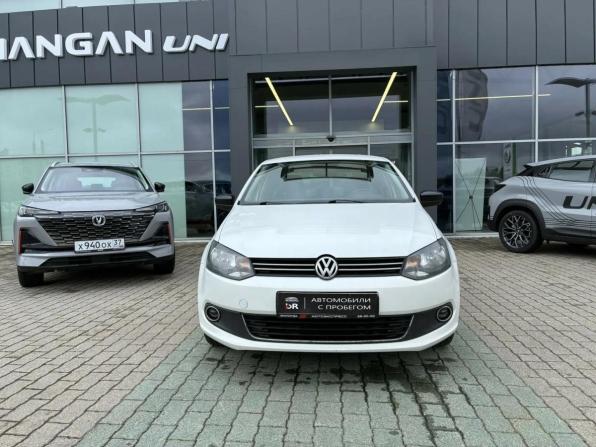 Volkswagen Polo V с пробегом 2014 года, цена 740 000 рублей, 185000 км, седан, Автокод Объявления