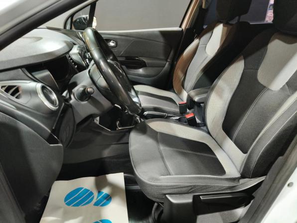Renault Kaptur I Рестайлинг с пробегом 2022 года, цена 1 649 000 рублей, 68422 км, внедорожник, Автокод Объявления