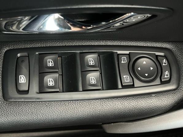 Renault Fluence I с пробегом 2012 года, цена 750 000 рублей, 182652 км, седан, Автокод Объявления