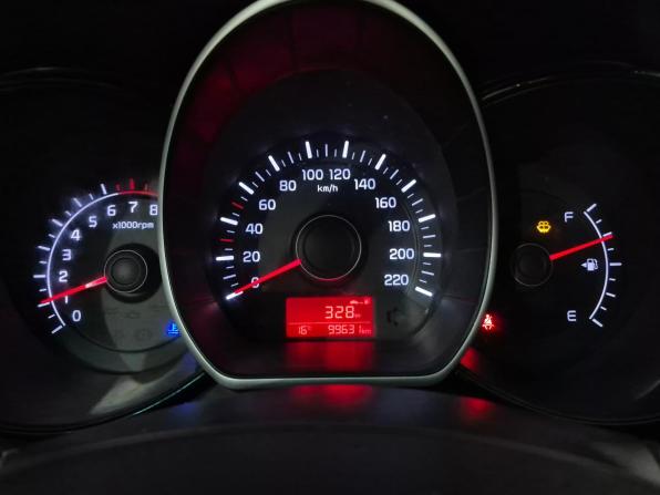 Kia Rio III Рестайлинг с пробегом 2017 года, цена 1 000 000 рублей, 99625 км, хэтчбек, Автокод Объявления