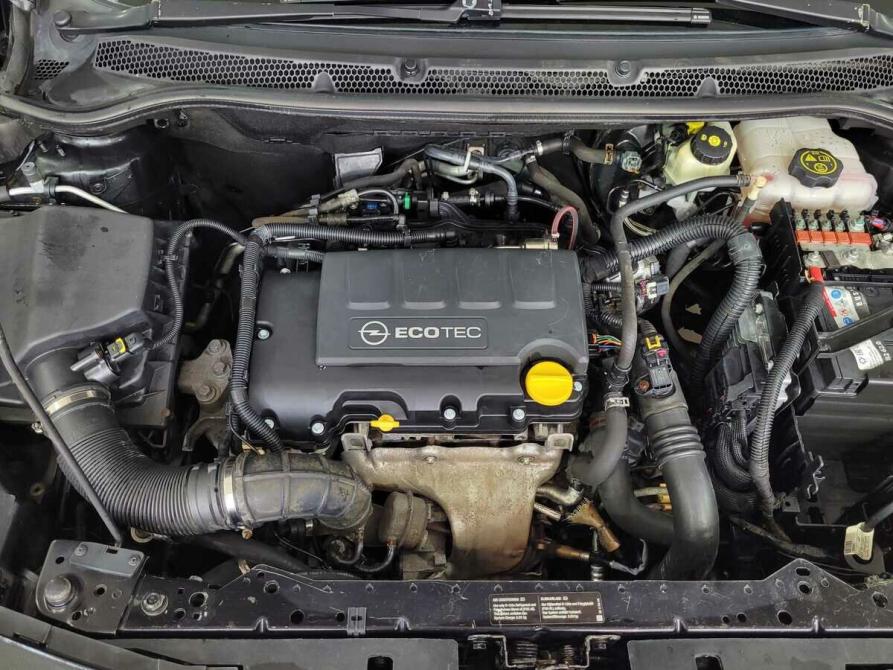 Opel Astra J Рестайлинг Москва  - изображение 14