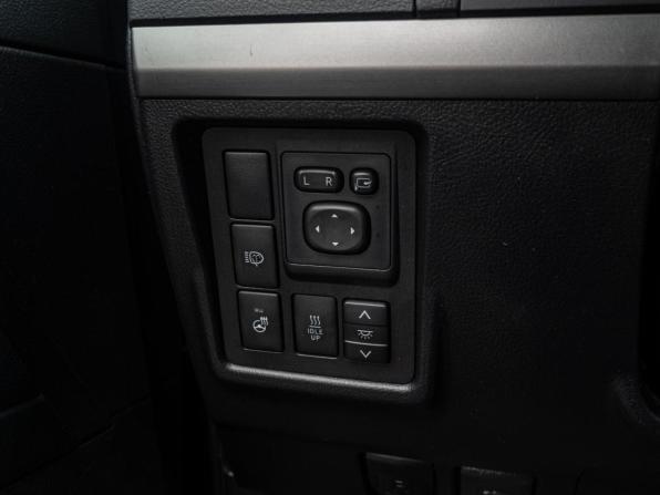 Toyota Land Cruiser Prado 150 Series Рестайлинг 1 с пробегом 2016 года, цена 3 550 000 рублей, 205875 км, внедорожник, Автокод Объявления
