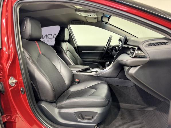 Toyota Camry VIII (XV70) Рестайлинг с пробегом 2021 года, цена 3 690 000 рублей, 65190 км, седан, Автокод Объявления