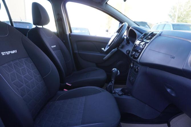 Renault Sandero II с пробегом 2016 года, цена 1 085 000 рублей, 81000 км, хэтчбек, Автокод Объявления