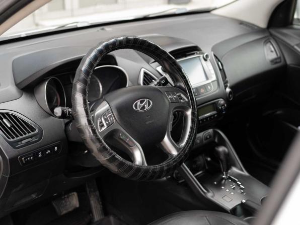 Hyundai ix35 I Рестайлинг с пробегом 2014 года, цена 1 190 000 рублей, 233431 км, внедорожник, Автокод Объявления