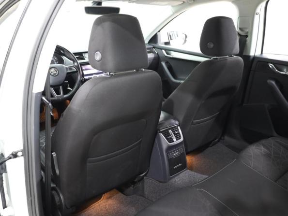 Skoda Octavia III (A7) Рестайлинг с пробегом 2018 года, цена 2 099 000 рублей, 126750 км, лифтбек, Автокод Объявления