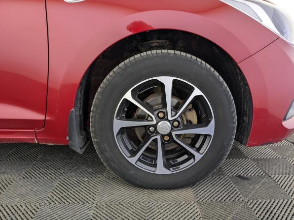 Hyundai Solaris II с пробегом 2019 года, цена 1 290 000 рублей, 163556 км, седан, Автокод Объявления