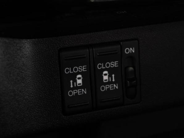 Honda Stepwgn V Рестайлинг с пробегом 2020 года, цена 2 149 000 рублей, 140901 км, минивэн, Автокод Объявления