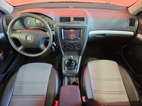 Skoda Octavia II (A5) с пробегом 2008 года, цена 500 000 рублей, 238988 км, лифтбек, Автокод Объявления