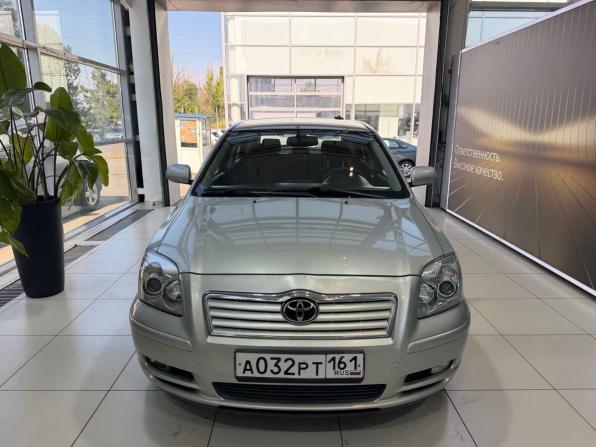 Toyota Avensis II с пробегом 2004 года, цена 750 000 рублей, 238337 км, лифтбек, Автокод Объявления