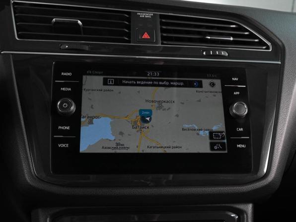 Volkswagen Tiguan II Рестайлинг с пробегом 2021 года, цена 2 799 000 рублей, 118069 км, внедорожник, Автокод Объявления