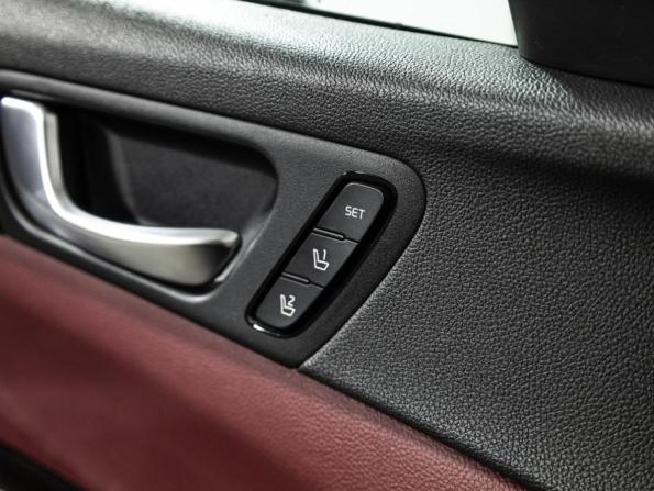 Kia Optima IV Рестайлинг с пробегом 2018 года, цена 2 029 700 рублей, 102055 км, седан, Автокод Объявления