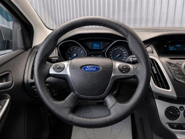 Ford Focus III с пробегом 2012 года, цена 617 000 рублей, 210397 км, хэтчбек, Автокод Объявления