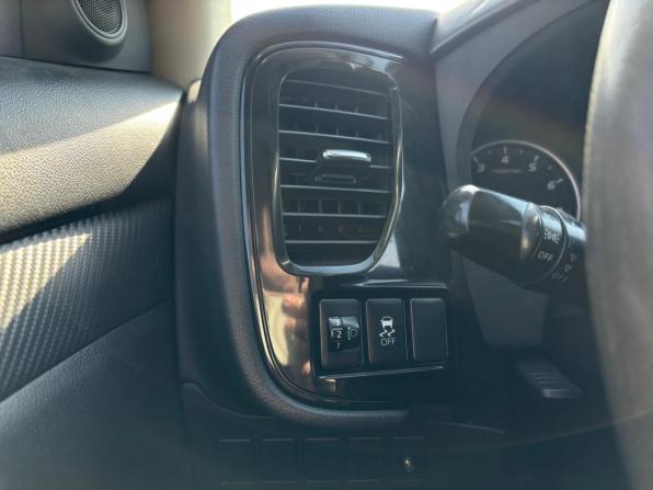 Mitsubishi Outlander III с пробегом 2012 года, цена 910 000 рублей, 206000 км, внедорожник, Автокод Объявления