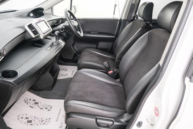 Honda Freed I Рестайлинг с пробегом 2014 года, цена 1 299 000 рублей, 92000 км, компактвэн, Автокод Объявления