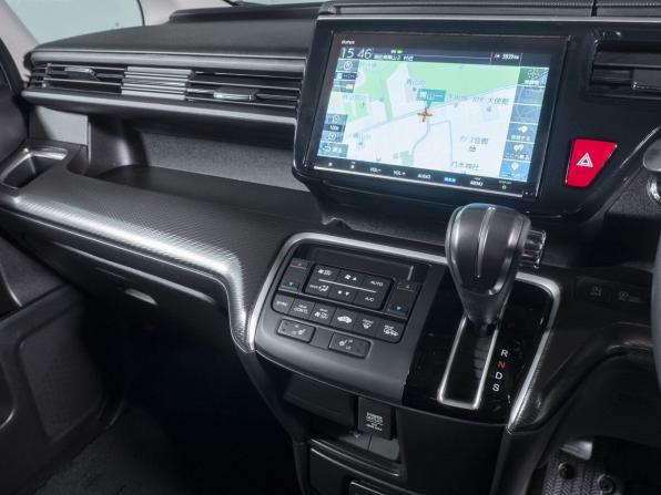 Honda Stepwgn V Рестайлинг с пробегом 2020 года, цена 2 535 000 рублей, 47000 км, минивэн, Автокод Объявления