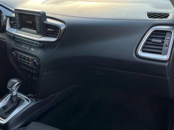Kia Ceed III с пробегом 2019 года, цена 1 750 000 рублей, 58444 км, хэтчбек, Автокод Объявления