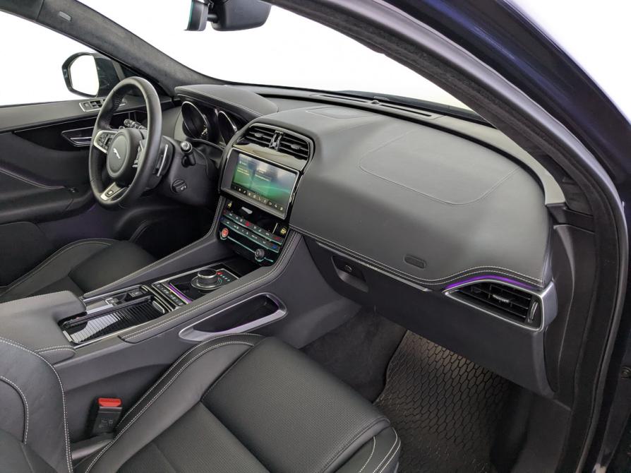 Jaguar F-Pace I Москва  - изображение 11