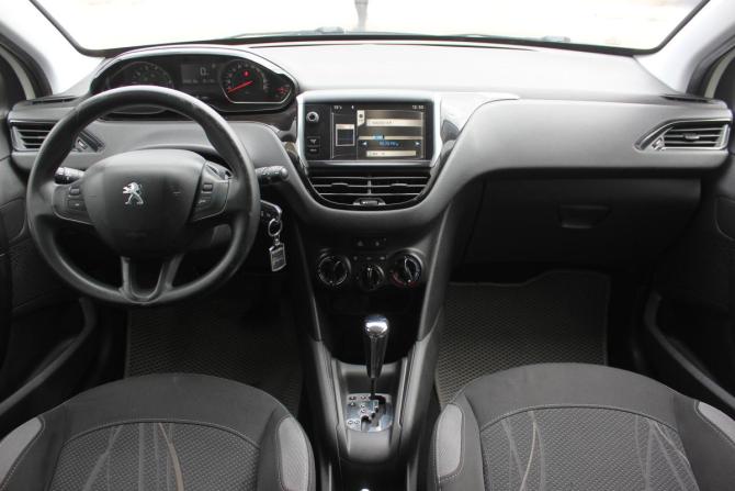 Peugeot 208 I с пробегом 2013 года, цена 665 000 рублей, 134512 км, хэтчбек, Автокод Объявления
