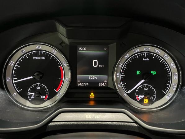 Skoda Octavia III (A7) с пробегом 2013 года, цена 880 000 рублей, 242774 км, лифтбек, Автокод Объявления