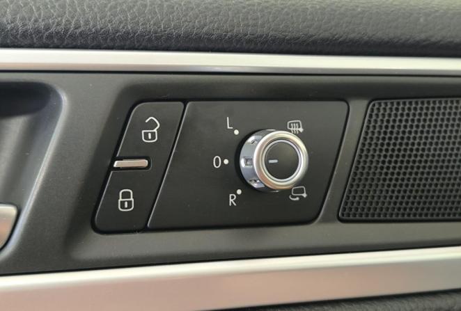 Volkswagen Touareg II с пробегом 2012 года, цена 2 080 000 рублей, 265167 км, внедорожник, Автокод Объявления