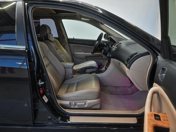 Honda Accord VII Рестайлинг с пробегом 2005 года, цена 689 000 рублей, 241266 км, седан, Автокод Объявления