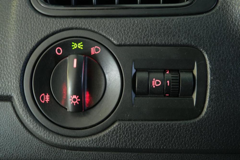 Volkswagen Polo V Омск  - изображение 10