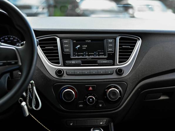 Hyundai Solaris II Рестайлинг с пробегом 2020 года, цена 1 500 000 рублей, 55405 км, седан, Автокод Объявления